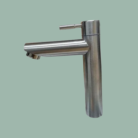 Canilla 17 cm (solo agua fria)